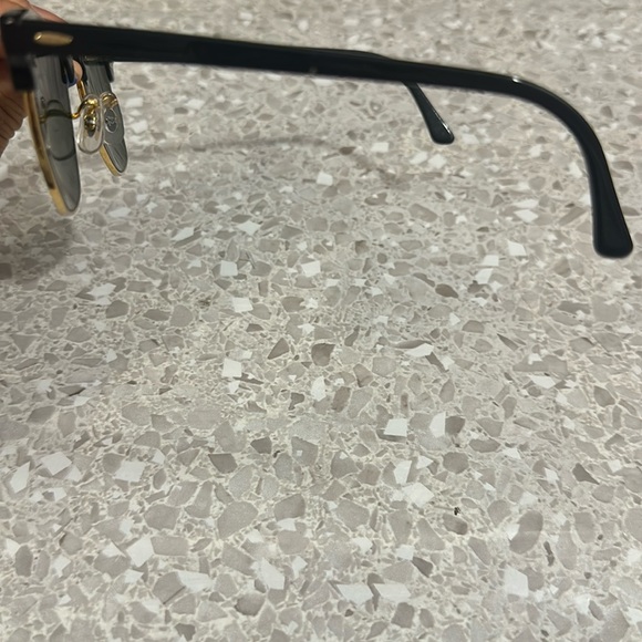 Ray BAN CLUBMASTER CLASSIC LIKE NEW ! UNISEX 
FITS FOR SMALL HEAD …lol - Picture 7 of 10